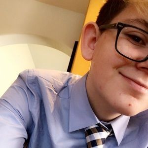 Meet your Posher, Ash